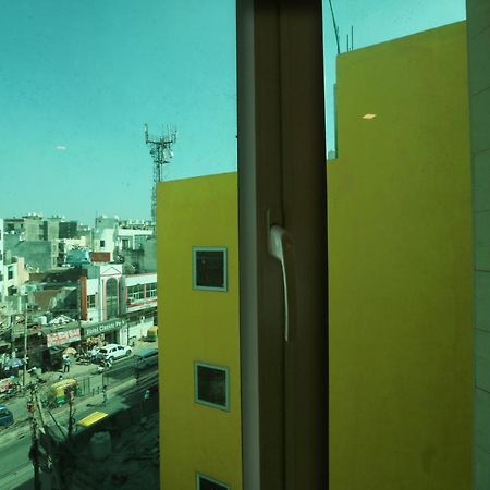 Hotel Sky Wood At Airport Nueva Delhi Exterior foto